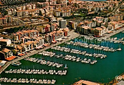 AK / Ansichtskarte Agde et ses plages Vue aerienne sur le Cap dAgde Vue aerienne Agde