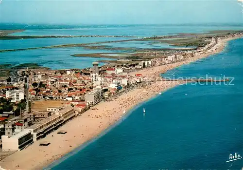 AK / Ansichtskarte Palavas les Flots_Herault Vue aerienne sur la Station Balneaire laplage de la rive droite et la plage de la rive gauche Palavas les Flots_Herault