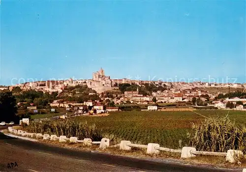 AK / Ansichtskarte Beziers Vue generale panoramique sur la Ville dominee par la Cathedrale St Nazaire Beziers