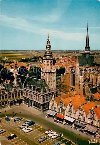 AK / Ansichtskarte Furnes_Flandre Beffroi et coin de la Grand  Place Furnes_Flandre