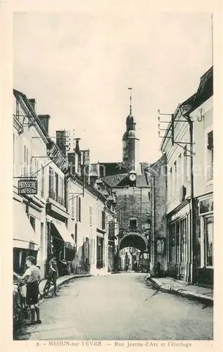 AK / Ansichtskarte Mehun sur Yevre Rue Jeanne d Arc et l Horloge Mehun sur Yevre