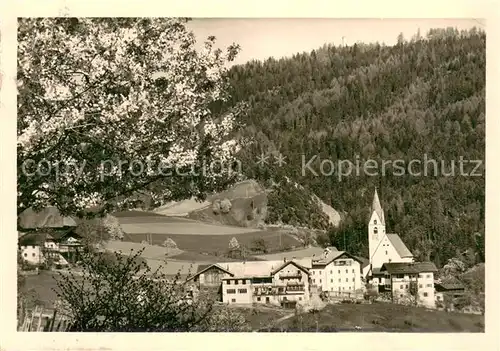 AK / Ansichtskarte Moelten_Suedtirol Bergdorf Ortsansicht mit Kirche Moelten Suedtirol