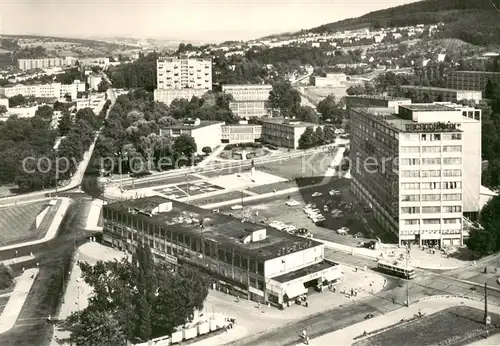 AK / Ansichtskarte Gottwaldov_Tschechien Warenhaus Predvoj im Hintergrund Schulviertel Fliegeraufnahme Gottwaldov Tschechien