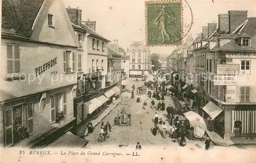 AK / Ansichtskarte Evreux Place du Grand Carrefour Evreux