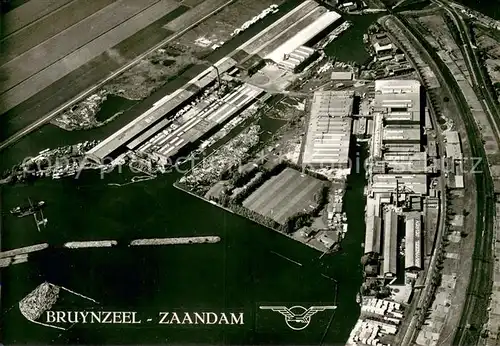 AK / Ansichtskarte Zaandam Bruynzeel Fabriek luchtopname Zaandam
