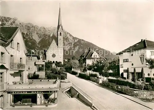 AK / Ansichtskarte Schaan_Liechtenstein Laurenziuskirche mit Fuerstensteig Schaan_Liechtenstein