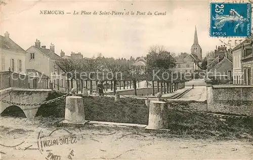 AK / Ansichtskarte Nemours_Seine et Marne La Place de Saint Pierre et le Pont du Canal Nemours Seine et Marne