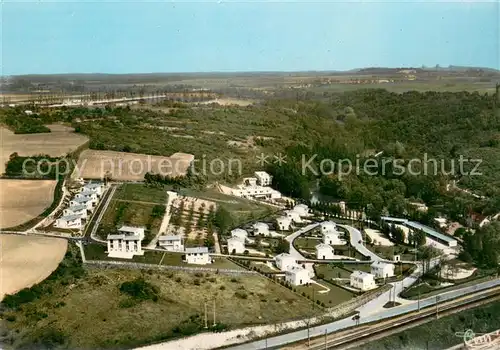 AK / Ansichtskarte Vernou la Celle sur Seine Cite des Serpes Vue aerienne Vernou la Celle sur Seine