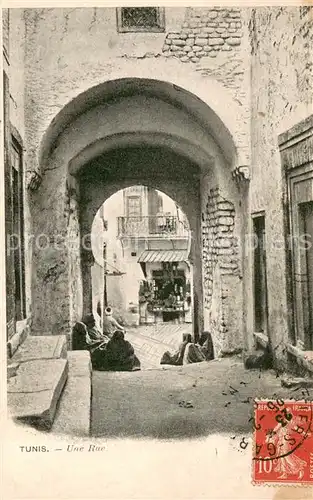 AK / Ansichtskarte Tunis Une rue Tunis