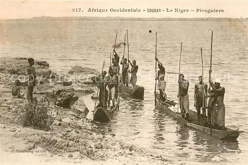 AK / Ansichtskarte Soudan_Sudan_Africa Le NigerPiroguiers 