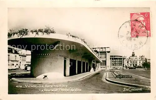 AK / Ansichtskarte Vichy_Allier Gare routiere Poste Hotel de Ville Vichy Allier