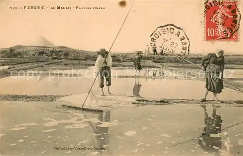 AK / Ansichtskarte Le_Croisic Au marais en plein travail Le_Croisic
