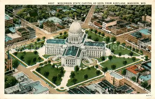 AK / Ansichtskarte Madison_Wisconsin Wisconsin State Capitol as seen from airplane 