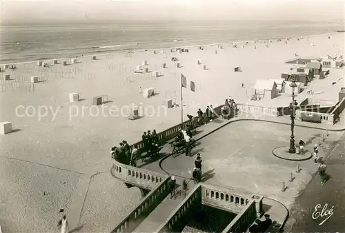 AK / Ansichtskarte Soulac sur Mer Le ponton et la magnifique plage Soulac sur Mer