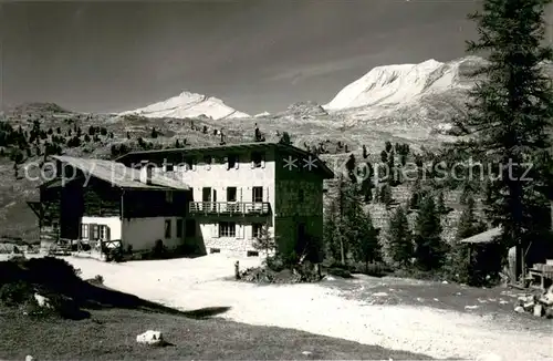 Rifugio_Alpe_di_Fanes Panorama Rifugio_Alpe_di_Fanes
