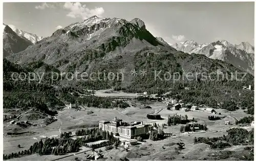 Maloja_GR Monte del Forno Piz Salacina Sciora und Bondaseagruppe Maloja_GR