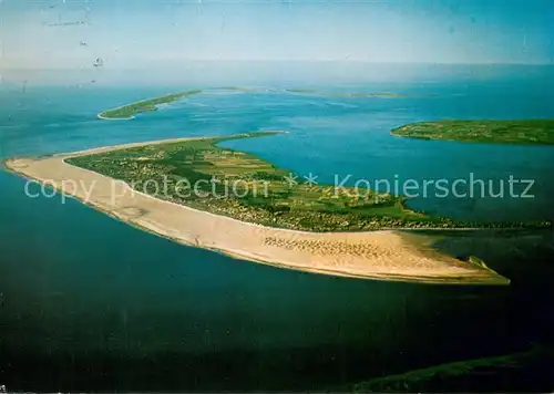 AK / Ansichtskarte Amrum Nordseeinsel mit Inseln Foehr und Sylt Luftaufnahme aus ca. 2500 m Hoehe Amrum
