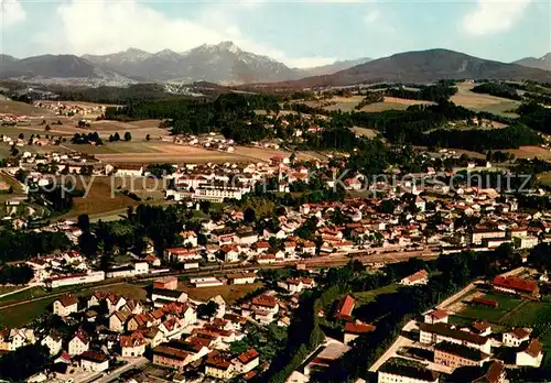 AK / Ansichtskarte Miesbach mit Blick zum Wendelstein Bayerische Alpen Fliegeraufnahme Miesbach