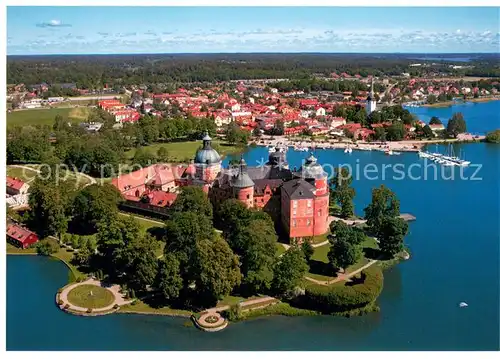 Mariefred vid Maelaren Gripsholms slott Fliegeraufnahme Mariefred