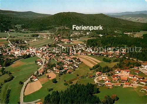 AK / Ansichtskarte Bischofsmais Ferienpark Kur  und Sporthotel im Bayerischen Wald Fliegeraufnahme Bischofsmais