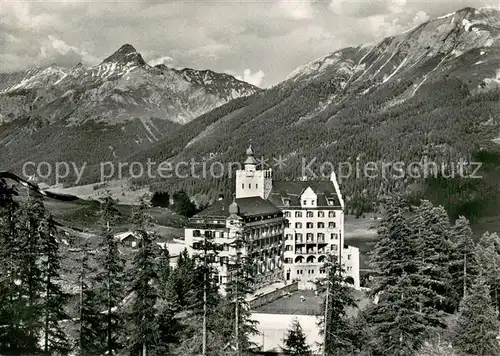 AK / Ansichtskarte Zuoz_GR Hotel Castell mit Piz d Esan Zuoz_GR