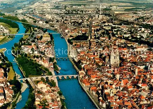 AK / Ansichtskarte Regensburg 2000jaehrige Stadt an der Donau Fliegeraufnahme Regensburg
