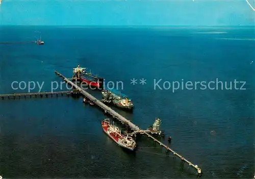 AK / Ansichtskarte Wilhelmshaven Drei Tanker an der NWO oelpier Fliegeraufnahme Wilhelmshaven