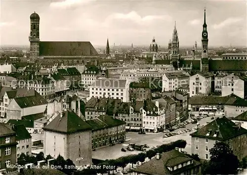 AK / Ansichtskarte Muenchen Blick auf Dom Rathaus und Alter Peter Muenchen