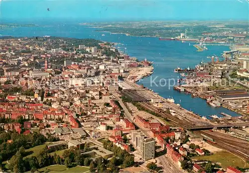 AK / Ansichtskarte Kiel Fliegeraufnahme mit Bahnhof Stadt und Horn Kiel