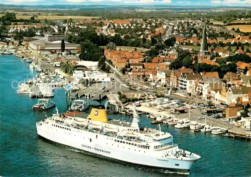 AK / Ansichtskarte Travemuende_Ostseebad Fliegeraufnahme mit Faehrschiff Travemuende_Ostseebad