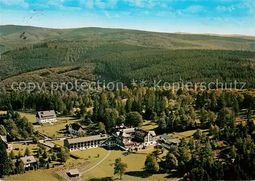 AK / Ansichtskarte Schmallenberg Jagdhaus Wiese Hotel Pension Fliegeraufnahme Schmallenberg