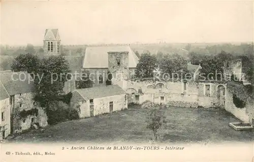 AK / Ansichtskarte Blandy_les_Tours_Moisenay Ancien chateau interieur 