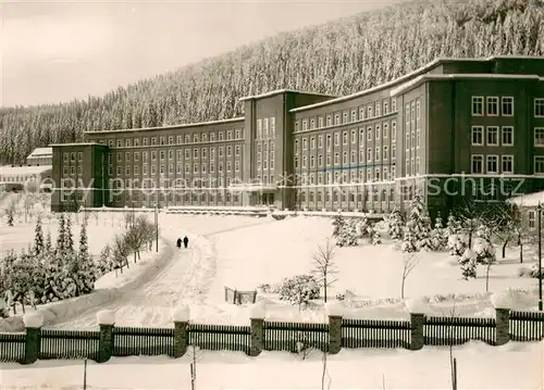 AK / Ansichtskarte Erlabrunn_Erzgebirge Bergarbeiter Krankenhaus im Winter Erlabrunn_Erzgebirge