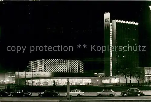 AK / Ansichtskarte Karl Marx Stadt Interhotel Kongress und Stadthalle Nachtaufnahme Karl Marx Stadt