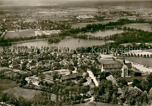 AK / Ansichtskarte Riddagshausen Klostergut mit Zisterzienserkirche Teiche im Naturschutzgebiet Fliegeraufnahme Riddagshausen