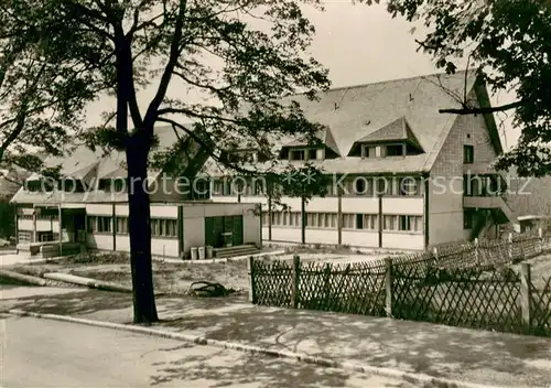 Oberhof_Thueringen FDGB Urlauberwohnheim Solidaritaet Oberhof Thueringen