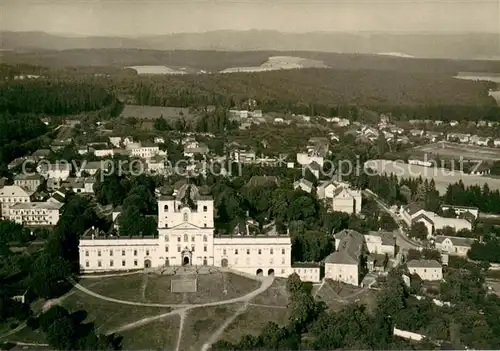 Kopecek_u_Olomouce Na miste male kaple vrnikl severovychodne od Olomouce Fliegeraufnahme 