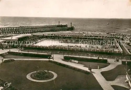 Trouville sur Mer La plage et les jetees Trouville sur Mer