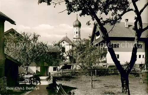 AK / Ansichtskarte Bichl_Bad_Toelz Dorfidyll mit Blick zur Kirche Bichl_Bad_Toelz
