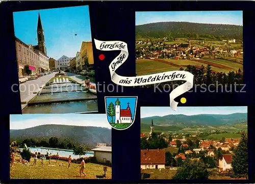 AK / Ansichtskarte Waldkirchen_Niederbayern Ortszentrum Wasserspiele Freibad Panorama Waldkirchen Niederbayern
