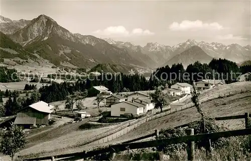 Tiefenberg mit Allgaeuer Hochgebirge Tiefenberg