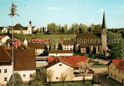 Burgkirchen_Alz Ortsansicht mit Kirche Burgkirchen Alz