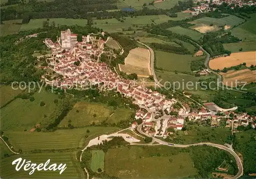 Vezelay Vue aerienne Le Morvan  Vezelay