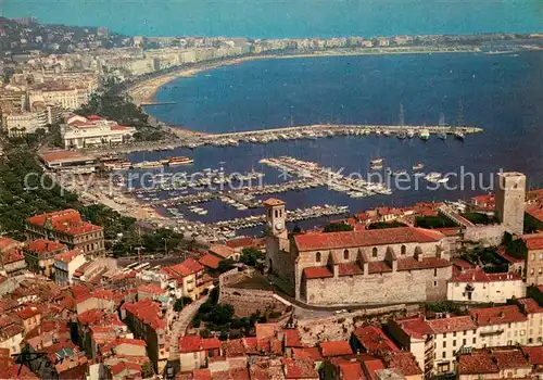 Cannes_Alpes Maritimes Vue aerienne Au premier plan Le Suquet Cannes Alpes Maritimes