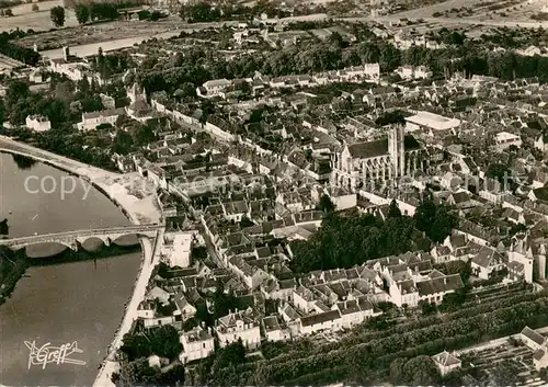 Villeneuve sur Yonne Vue aerienne lYonne Notre Dame et ensemble de la Ville Villeneuve sur Yonne