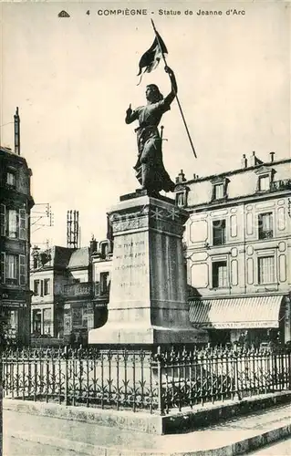 Compiegne_Oise Statue de Jeanne d Arc Compiegne Oise