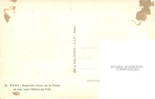 Vichy_Allier Nouvelle Place de la Poste et vue vers lHotel de Ville Vichy Allier