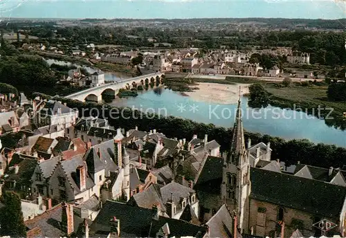 AK / Ansichtskarte Chinon_Indre_et_Loire Vallee de la Vienne et vue generale aerienne Chinon_Indre_et_Loire