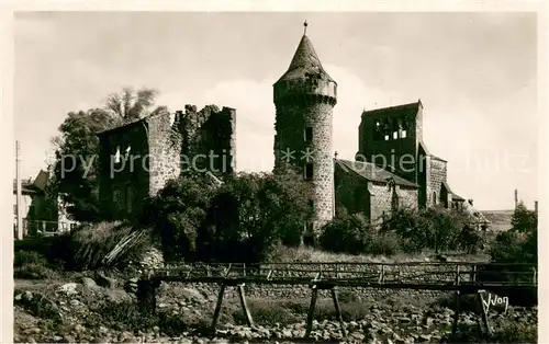 AK / Ansichtskarte Saint Flour_Cantal Roffiac LEglise et le Chateau Saint Flour Cantal