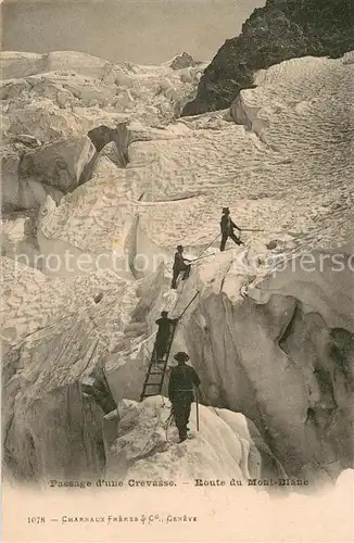 AK / Ansichtskarte Mont_Blanc Durchgang einer Gletscherspalte Mont_Blanc